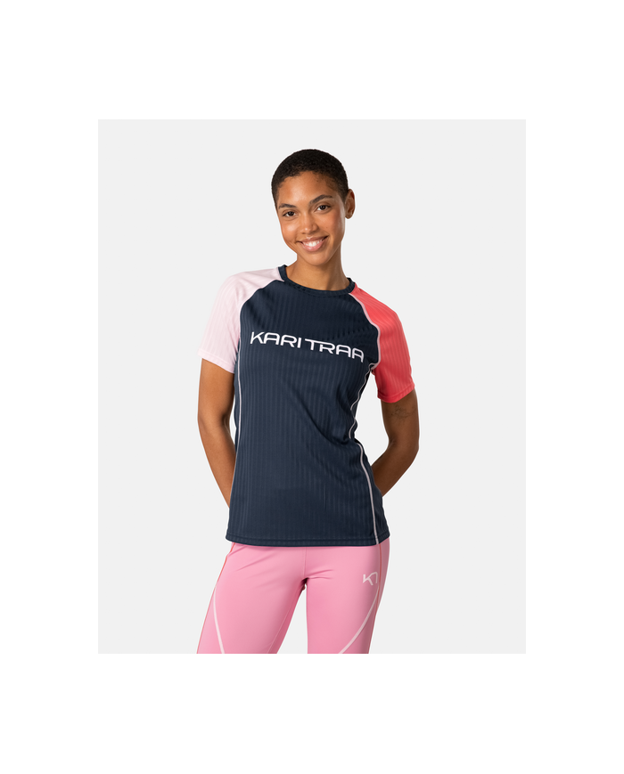 ELLA BASELAYER TEE ELLA BASELAYER TEE