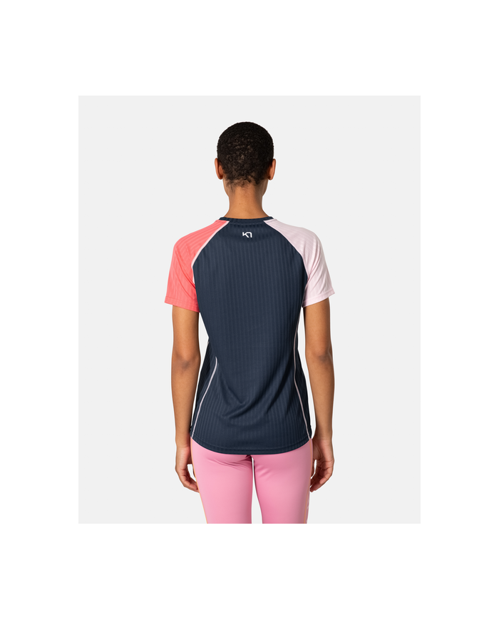 ELLA BASELAYER TEE ELLA BASELAYER TEE