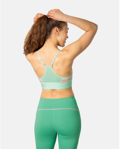 KARI TRAA VAR BRA KARI TRAA VAR BRA